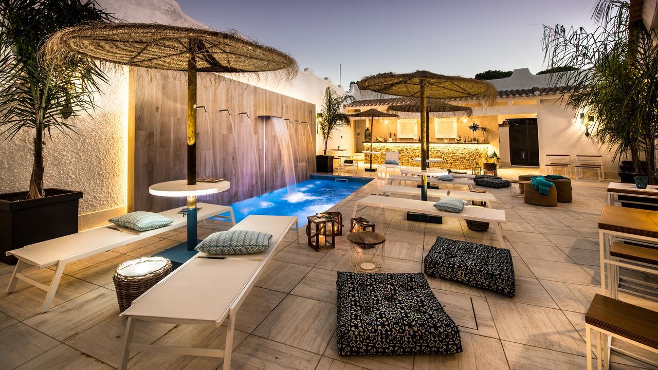 Boutique Hotel Capo Blu Santa Margherita di Pula Bagian luar foto