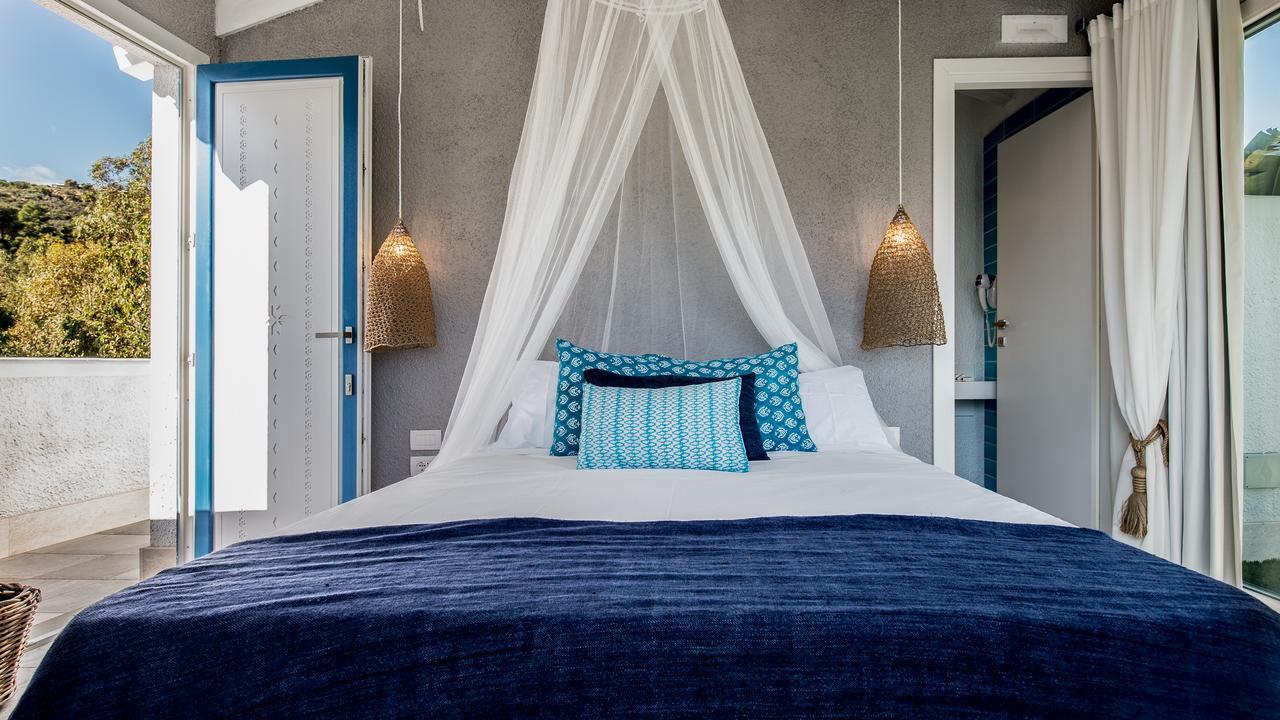 Boutique Hotel Capo Blu Santa Margherita di Pula Bagian luar foto