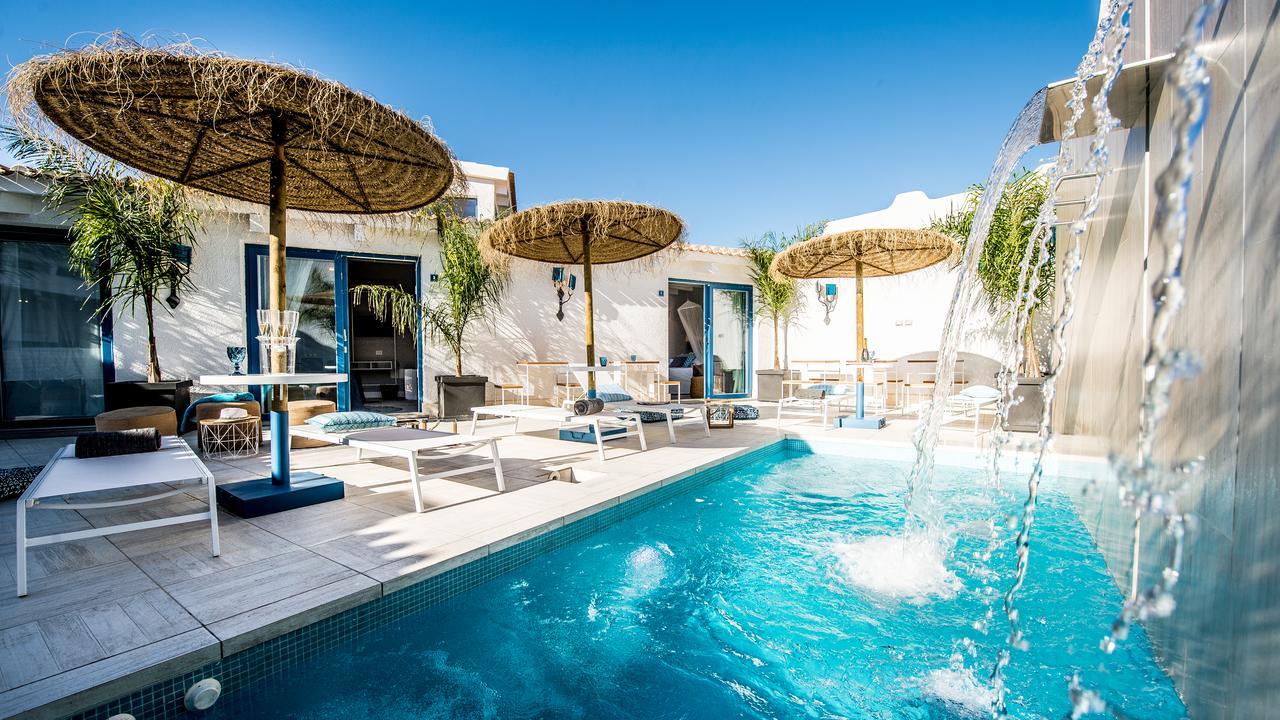 Boutique Hotel Capo Blu Santa Margherita di Pula Bagian luar foto